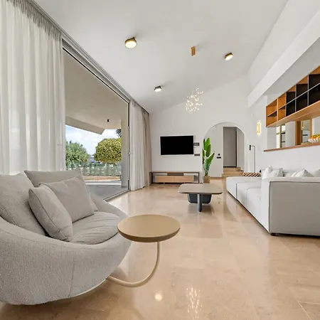 Albagiorno - Glykocharama 빌라 리지아